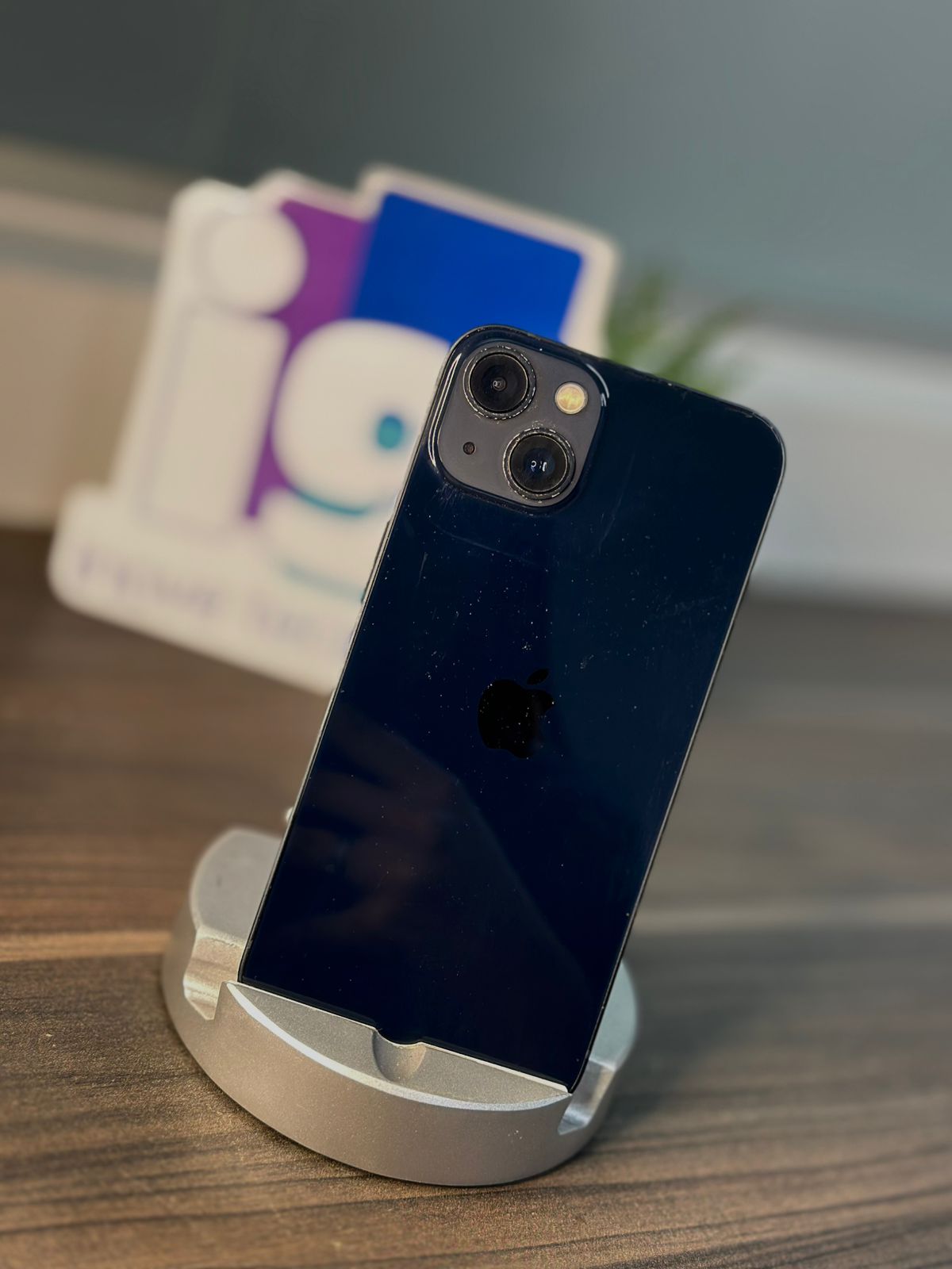 Apple iPhone 13 本体 ブラック 256GB バッテリー85% iPhone 13 Preto 85% saúde da bateria 256GB | i9Tecnologia